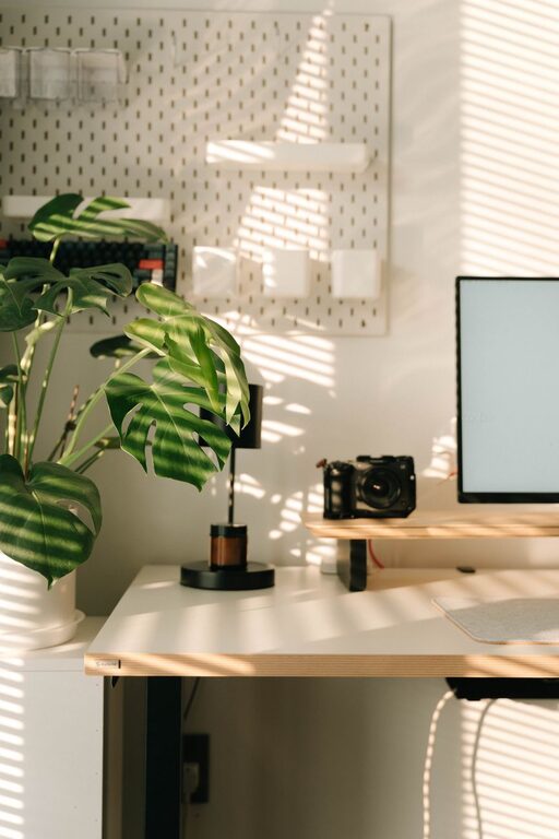 Tips for Creating a Relaxing and Productive Home Office Environment